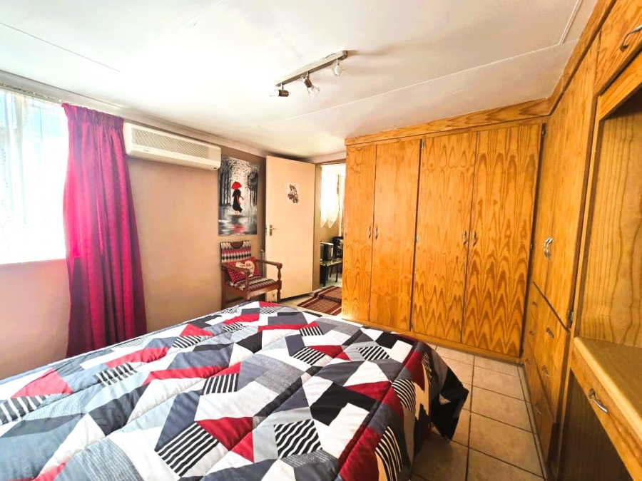 5 Bedroom Property for Sale in Hospitaalpark Free State